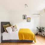 Double Bedroom At Kings Cross