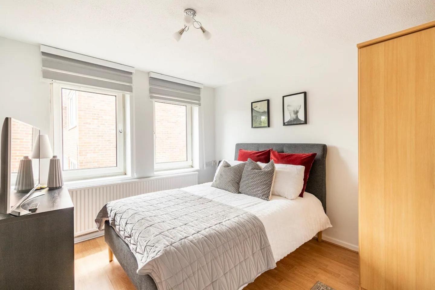 Double Bedroom At Kings Cross London